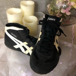 Asics Kids Black and White Wrestling Shoes
